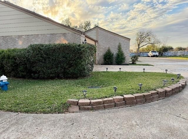 14203 Briarsage Court 12, Houston, TX 77077