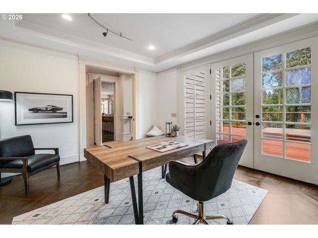 965 S COMUS St, Portland, OR 97219