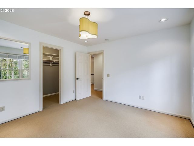 965 S COMUS St, Portland, OR 97219