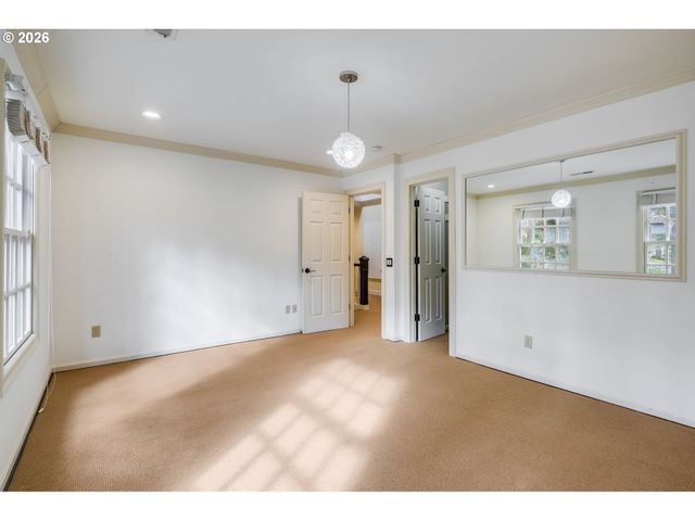 965 S COMUS St, Portland, OR 97219