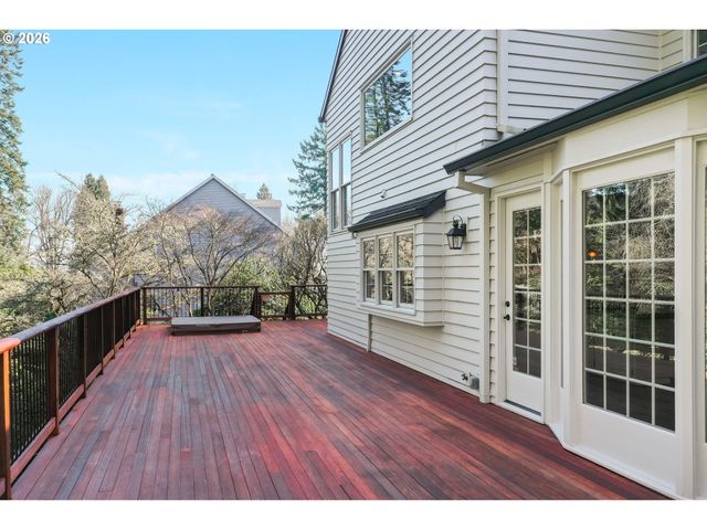 965 S COMUS St, Portland, OR 97219