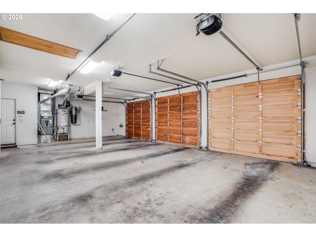 965 S COMUS St, Portland, OR 97219