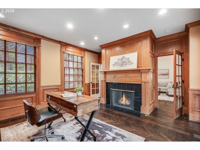 965 S COMUS St, Portland, OR 97219