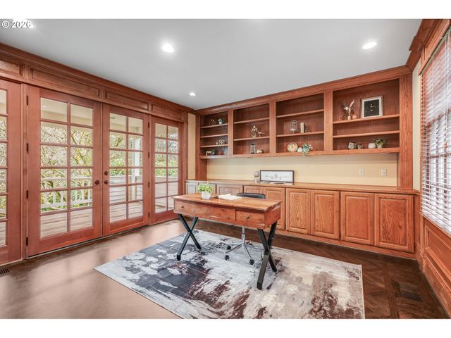 965 S COMUS St, Portland, OR 97219