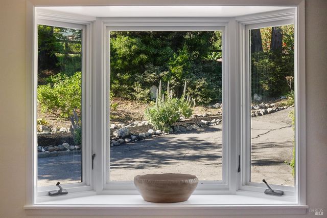 195 Edgewood Ave, Mill Valley, CA 94941