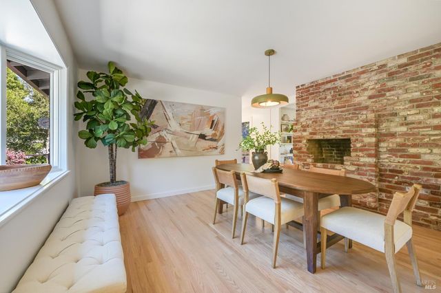 195 Edgewood Ave, Mill Valley, CA 94941