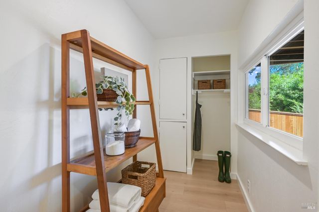 195 Edgewood Ave, Mill Valley, CA 94941