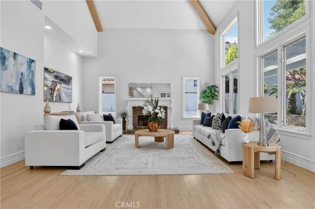 849 Greenridge, La Canada Flintridge, CA 91011