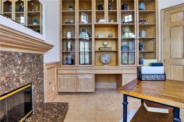 849 Greenridge, La Canada Flintridge, CA 91011