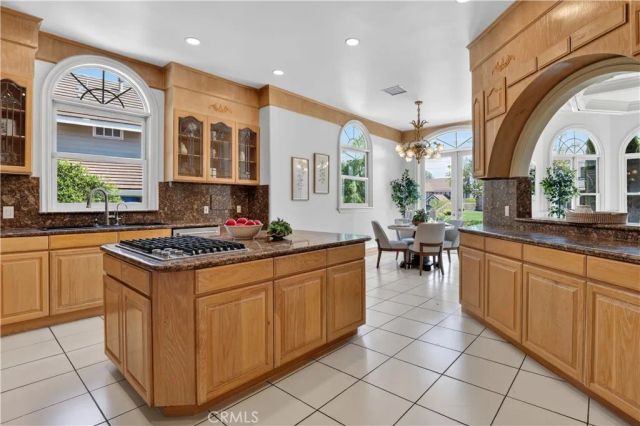 849 Greenridge, La Canada Flintridge, CA 91011