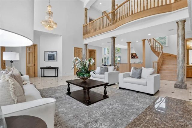 849 Greenridge, La Canada Flintridge, CA 91011