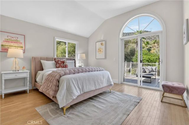 849 Greenridge, La Canada Flintridge, CA 91011