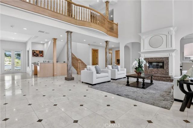 849 Greenridge, La Canada Flintridge, CA 91011