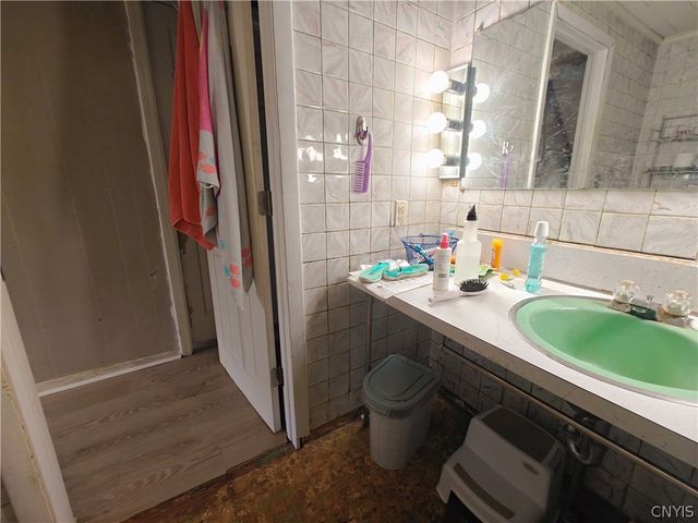 139 Seeley Avenue, Syracuse, NY 13205