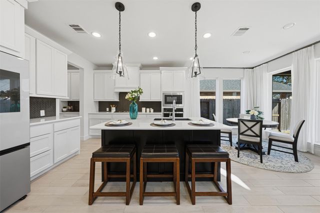 5118 Albany Shores Lane, Fulshear, TX 77441