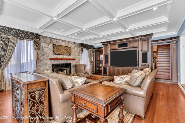 24 Bartram Road, Englishtown, NJ 07726