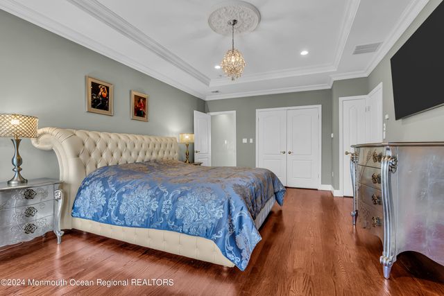 24 Bartram Road, Englishtown, NJ 07726