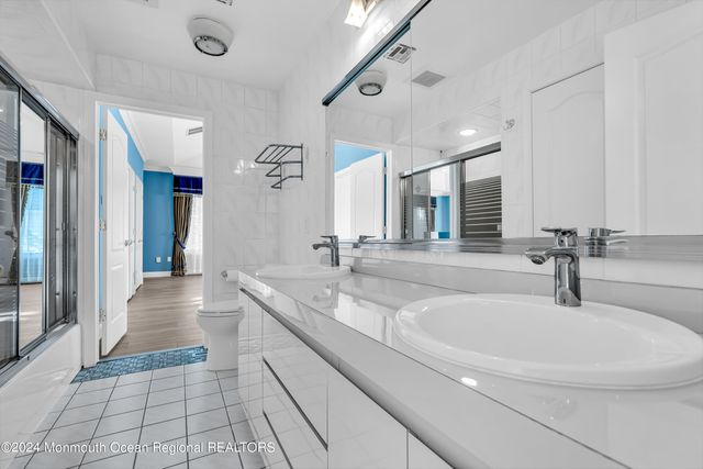 24 Bartram Road, Englishtown, NJ 07726