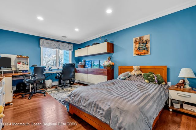24 Bartram Road, Englishtown, NJ 07726