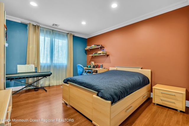 24 Bartram Road, Englishtown, NJ 07726