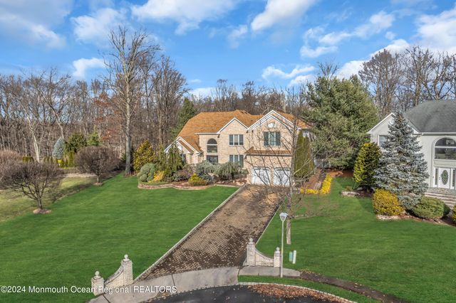 24 Bartram Road, Englishtown, NJ 07726