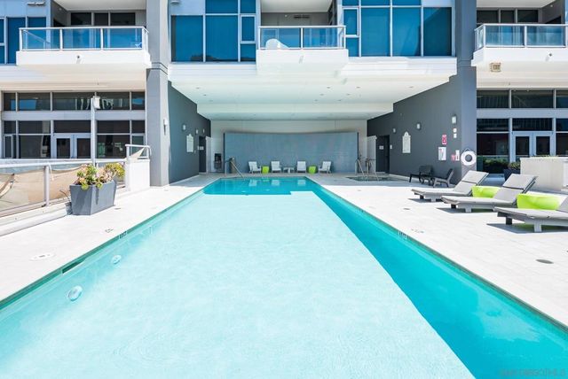 575 6th Ave 1007, San Diego, CA 92101