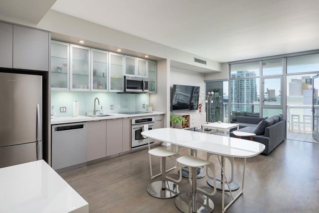 575 6th Ave 1007, San Diego, CA 92101