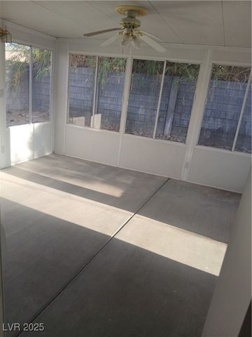 3028 Scarlet Oak Avenue, Las Vegas, NV 89104