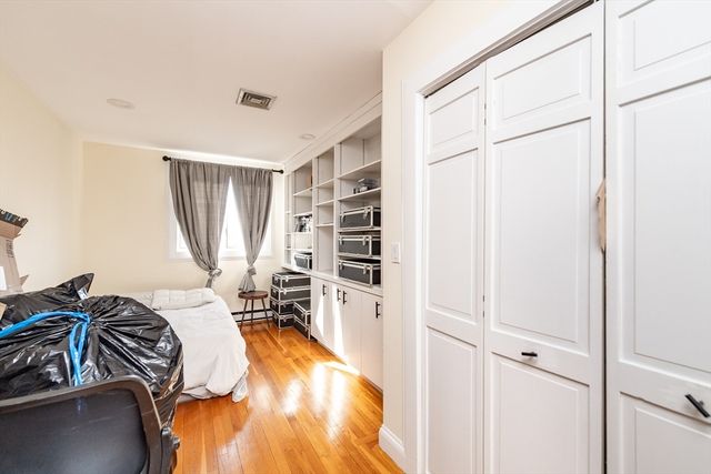 470 Commonwealth Ave, Boston, MA 02215