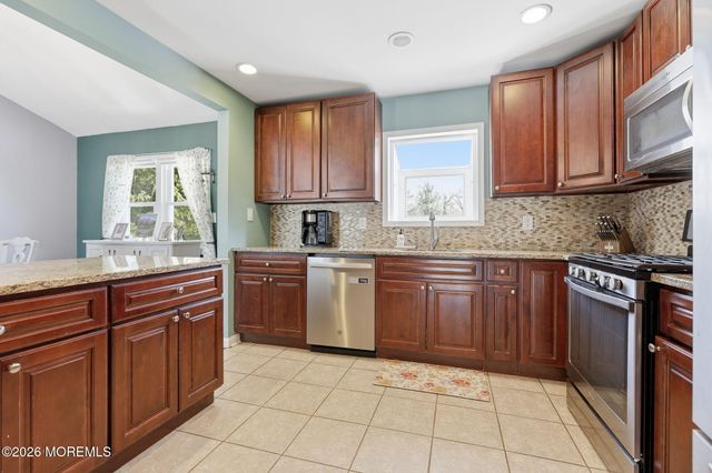 13 Monticello Drive, Howell, NJ 07731