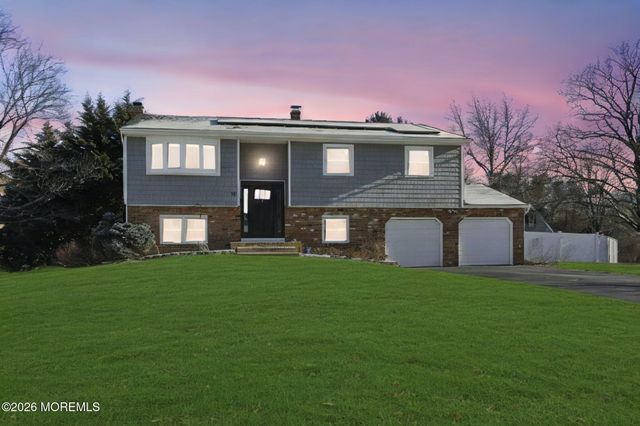 13 Monticello Drive, Howell, NJ 07731