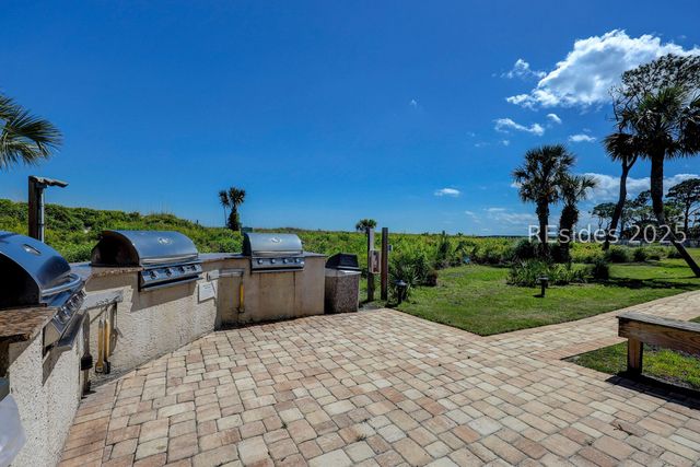 11 S Forest Beach Dr Apt 311, Hilton Head Island, SC 29928