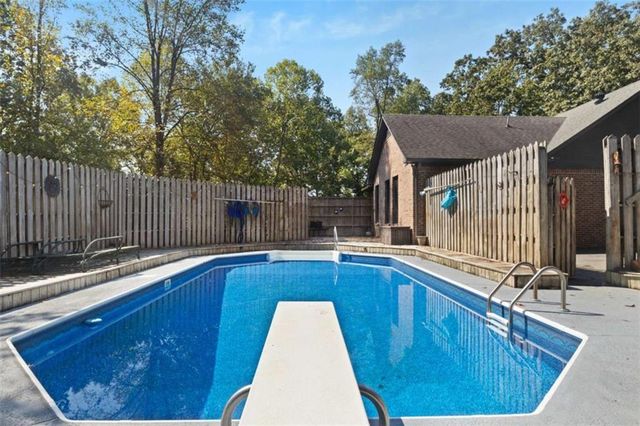 422 Ridgewood Circle, Summerville, GA 30747