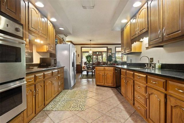 422 Ridgewood Circle, Summerville, GA 30747