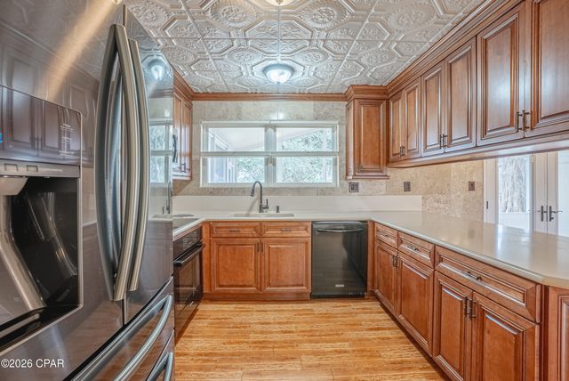 7424 Little Creek Circle, Southport, FL 32409