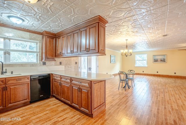 7424 Little Creek Circle, Southport, FL 32409