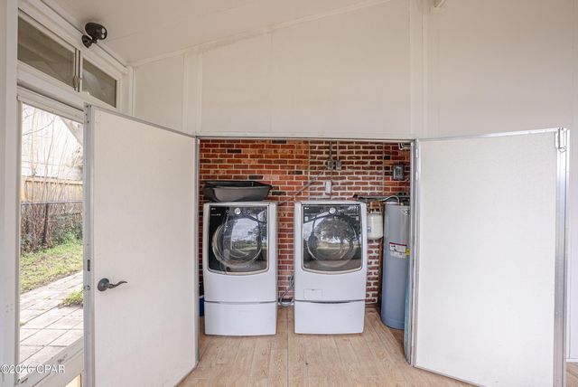 7424 Little Creek Circle, Southport, FL 32409