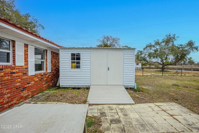 7424 Little Creek Circle, Southport, FL 32409