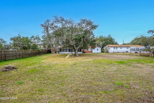 7424 Little Creek Circle, Southport, FL 32409