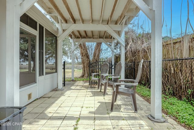 7424 Little Creek Circle, Southport, FL 32409