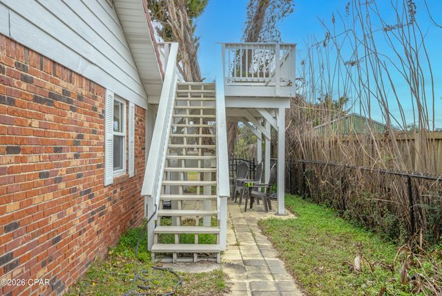 7424 Little Creek Circle, Southport, FL 32409