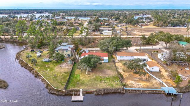 7424 Little Creek Circle, Southport, FL 32409