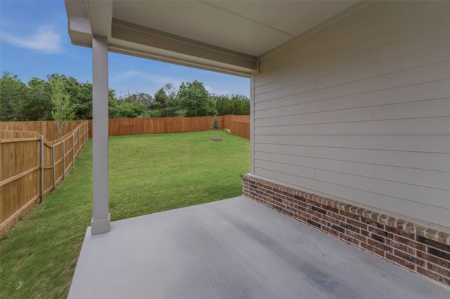 545 Waterford Park Boulevard, Weatherford, TX 76087
