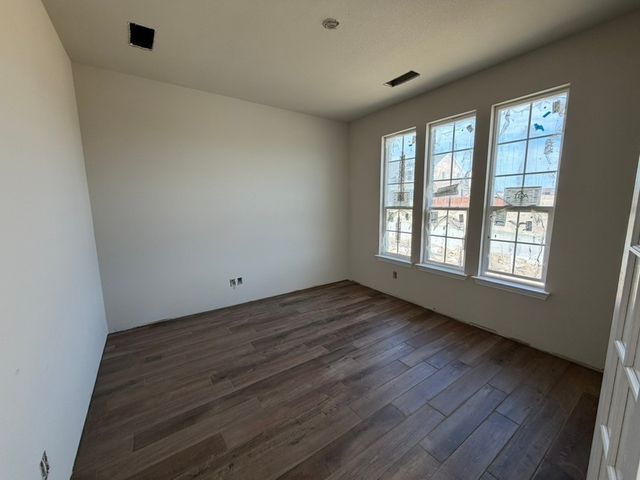 545 Waterford Park Boulevard, Weatherford, TX 76087