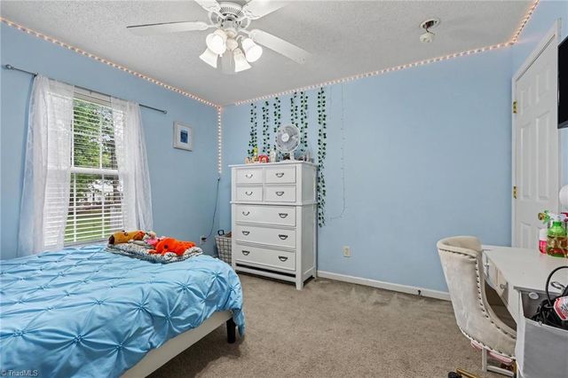 842 Charter Oaks Drive, Randleman, NC 27317