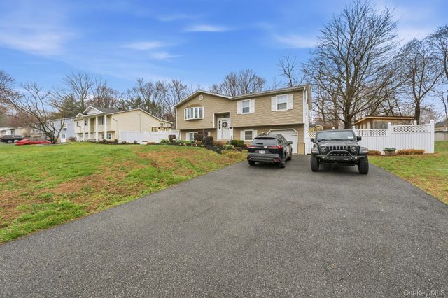 24 Northpark Drive, Garnerville, NY 10923