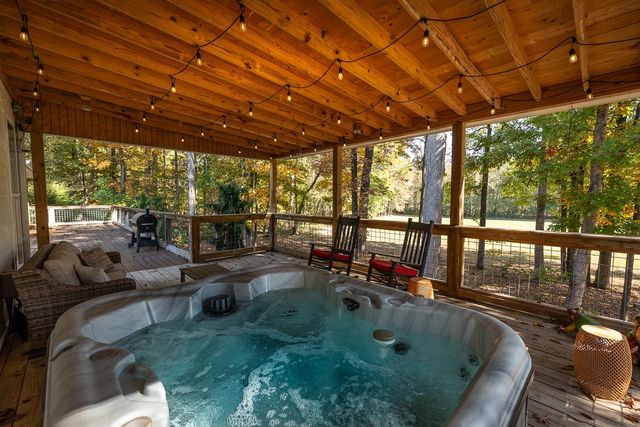 570 WILDWOOD RD, Eads, TN 38028