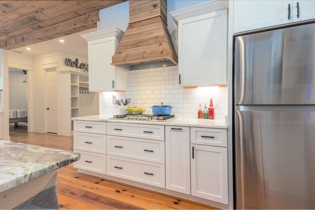 570 WILDWOOD RD, Eads, TN 38028