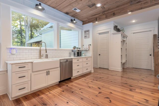 570 WILDWOOD RD, Eads, TN 38028