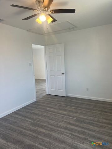 408 W Royal Oak Lane, Rockport, TX 78382